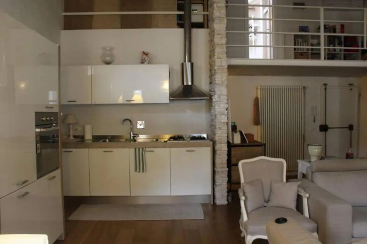 Cosy Flat In The Heart Of Флоренция