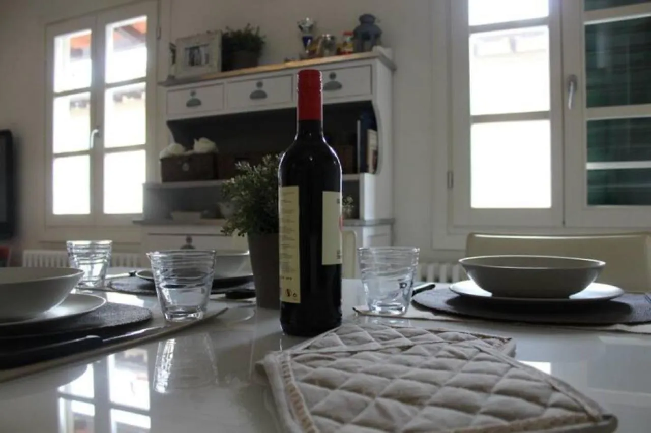 Апартаменты Cosy Flat In The Heart Of Флоренция Италия